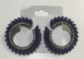 Brinco era em azul com strass